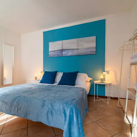 Apartment Azure In By Wonderful Italy *