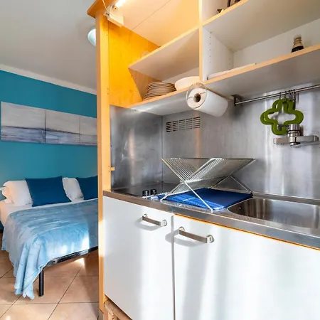 Apartment Azure In By Wonderful Italy *